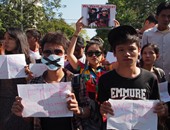 بالصور.. المئات يحتجون على إعدام اثنين من عمال ميانمار فى تايلاند