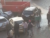 إصابة 6 أشخاص فى تصادم أتوبيس بسيارة نقل على طريق عيون موسى