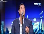بالفيديو.. مدحت صالح يشعل استوديو "آخر النهار" بأغنية "بحلم على قدى"