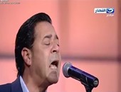 بالفيديو.. مدحت صالح يهدى شادية أغنية "مخاصمنى بقاله مدة" بمناسبة قرب عيد ميلادها