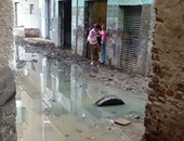 صحافة المواطن.. بالصور.. قرية كفر الحصر بالزقازيق تغرق فى مياه الصرف الصحى