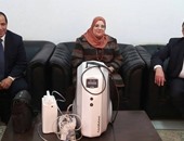 أسرة نائب رئيس جامعة الأزهر السابق تتبرع بأجهزة طبية لمستشفى الحسين الجامعى