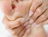 اعملى شوبينج براحتك.. 3 حيل تساعد النساء للتغلب على ألم القدم بسبب كثرة المشى
