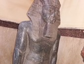 النيابة تعثر على تمثال لـ"أمنحتب الثالث" بعد مداهمة منزل فى أسوان 