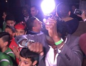 بالفيديو.. "نجم غينيا" يرقص على أغنية شعبية فى افتتاح دورى ساتوك