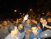 بالصور.. الآلاف يلتفون حول الطنطاوى أصغر نائب بكفر الشيخ احتفالاً بفوزه