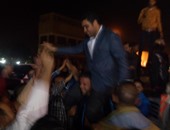 أنصار المرشح شريف الوردانى يحتفلون بفوز مرشحهم بإطلاق النار بالسلام