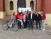 أعضاء هيئة تدريس بـ"هندسة الإسكندرية" يشاركون الطلاب فى سباق دراجات