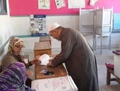 الشيخ أحمد حطيبة يدلى بصوته فى انتخابات الرمل