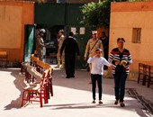 بالصور.. إجراءات أمنية مشددة أمام لجان إعادة الانتخابات بدائرة الرمل فى الإسكندرية