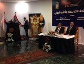 حسام كمال وممدوح الدماطى يصلان المطار لافتتاح متحف الآثار