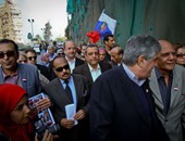 عبد الحكيم عبد الناصر ونقيب الصحفيين  يقودان مسيرة لإحياء “أربعين” ضحايا الطائرة الروسية