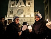 بالصور.. مهرجان الأضواء فى باريس يعيد النور للعاصمة بعد هجمات الإرهاب