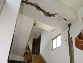 مصرع شخصين إثر انهيار جدار منزل عليهما أثناء تشييده بالمنيا