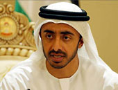 وزير خارجية الإمارات يبحث مع وزيرين سنغافوريين سبل التعاون بين البلدين