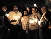 وقفة بالشموع أمام كنيسة العذراء بالأقصر للتنديد بمقتل المصريين فى ليبيا