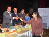 بالصور.. تكريم 4833 دراسا بفصول "محو الأمية" ببنى سويف