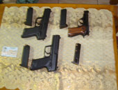 النيابة تحتجز 3 متهمين لتعديهم بأسلحة نارية على أسرة بالشرقية