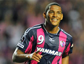 الجيش القطرى يتعاقد مع البرازيلى "أدريانو"