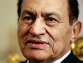 موقع أمريكى: دونالد ترامب انتقد ثراء مبارك وأيد الإطاحة به فى 2011 