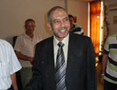 محافظ السويس يتفقد مطاحن الخمس نجوم بالسويس بعد عودة العمل