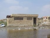 بالصور.. غرق مصيف بور فؤاد بمياه المجارى بسبب انسداد خطوط الصرف للقرى السياحية