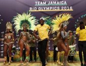 أولمبياد 2016.. بولت يستعد للذهبية الثالثة برقص السامبا مع جميلات البرازيل