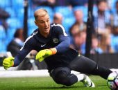 جو هارت يخشى من تدمير جوارديولا لمستقبله مع السيتى