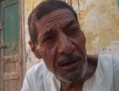 بالفيديو والصور.. مأساة عجوز فى بنى سويف فشل فى الحصول على "السوفالدى" منذ 3 سنوات