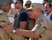 ننشر صور تفقد وزيرى الدفاع والداخلية عناصر الجيش والشرطة بشمال سيناء