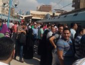 زحام شديد على رصيف محطة مترو دار السلام بعد تعطل قطار 
