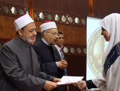 الإمام الأكبر يكرم الطلاب الأوائل بالثانوية الأزهرية