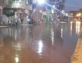 غرق شارع البحر بجرجا فى محافظة سوهاج بسبب انفجار ماسورة المياه 