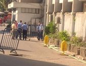 محمود طاهر يحضر مران الأهلى ويطالب اللاعبين بنسيان اعتداءات الألتراس