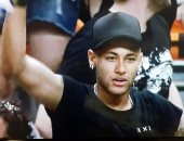 أولمبياد 2016 ..نيمار يحتفل مع منتخب البرازيل للكرة الطائرة بذهبية البطولة