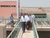 وزير الإسكان يتفقد مشروعات الإسكان ومحطة المياه بمدينة 6 أكتوبر 