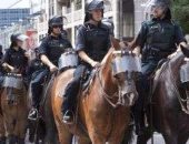 كندا تسمح للنساء من شرطة الخيالة بارتداء الحجاب