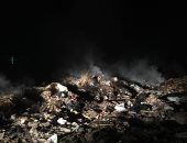 بالصور.. قارئ ينتقد سلوك بعض الأهالى بحرق القمامة فى "كفر الشعراء" بالشرقية