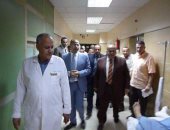 محافظ الدقهلية ورئيس جامعة المنصورة يزوران مصابى حادث ميت غمر