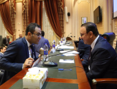 "الإنترنت" مش فوق القانون.. برلمانيون يطالبون بفرض ضرائب على مواقع التواصل