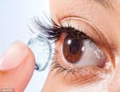 باحثون أمريكيون يطورون عدسات لاصقة يمكن التحكم بها مثل عين الإنسان