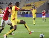بالصور.. بعد 30 دقيقة.. مصر 0 – 0 غينيا وتريزيجيه وفتحى أنشط أوراق الفراعنة الهجومية
