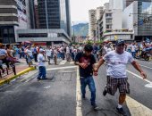 آلاف المتظاهرين فى فنزويلا يطالبون الرئيس بالتنحى ويرفعون شعار "ارحل"