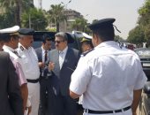 مدير أمن الجيزة يتفقد محيط جامعة القاهرة بأول أيام الدراسة