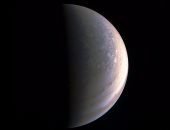 مركبة الفضاء "جونو" تلتقط صورا مقربة لسطح كوكب المشترى