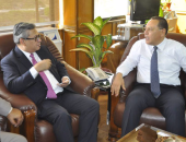  رئيس جامعة قناة السويس يستقبل سفير اندونيسيا بالقاهرة