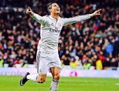 بعد 105 أيام.. رونالدو يقود هجوم الريال أمام أوساسونا.. وبنزيما احتياطى