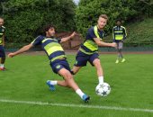 بالصور.. محمد الننى يشارك فى تدريبات أرسنال استعداداً لـ"سان جيرمان"