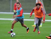 بالصور.. محمد الننى يشارك فى تدريبات أرسنال استعداداً لهال سيتى