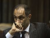 بدء جلسة محاكمة جمال وعلاء مبارك بقضية "التلاعب بالبورصة" بغرفة المداولة